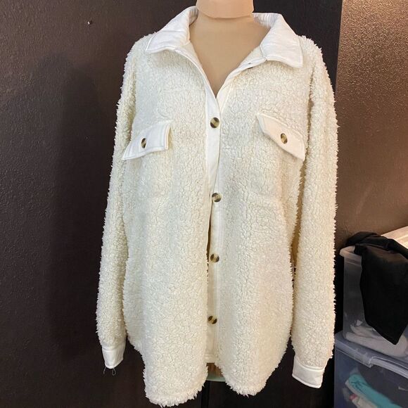 THE Sweatshirt Project Cream Sherpa Faux Shearling Button Front Shirt Jacket - Picture 7 of 7
